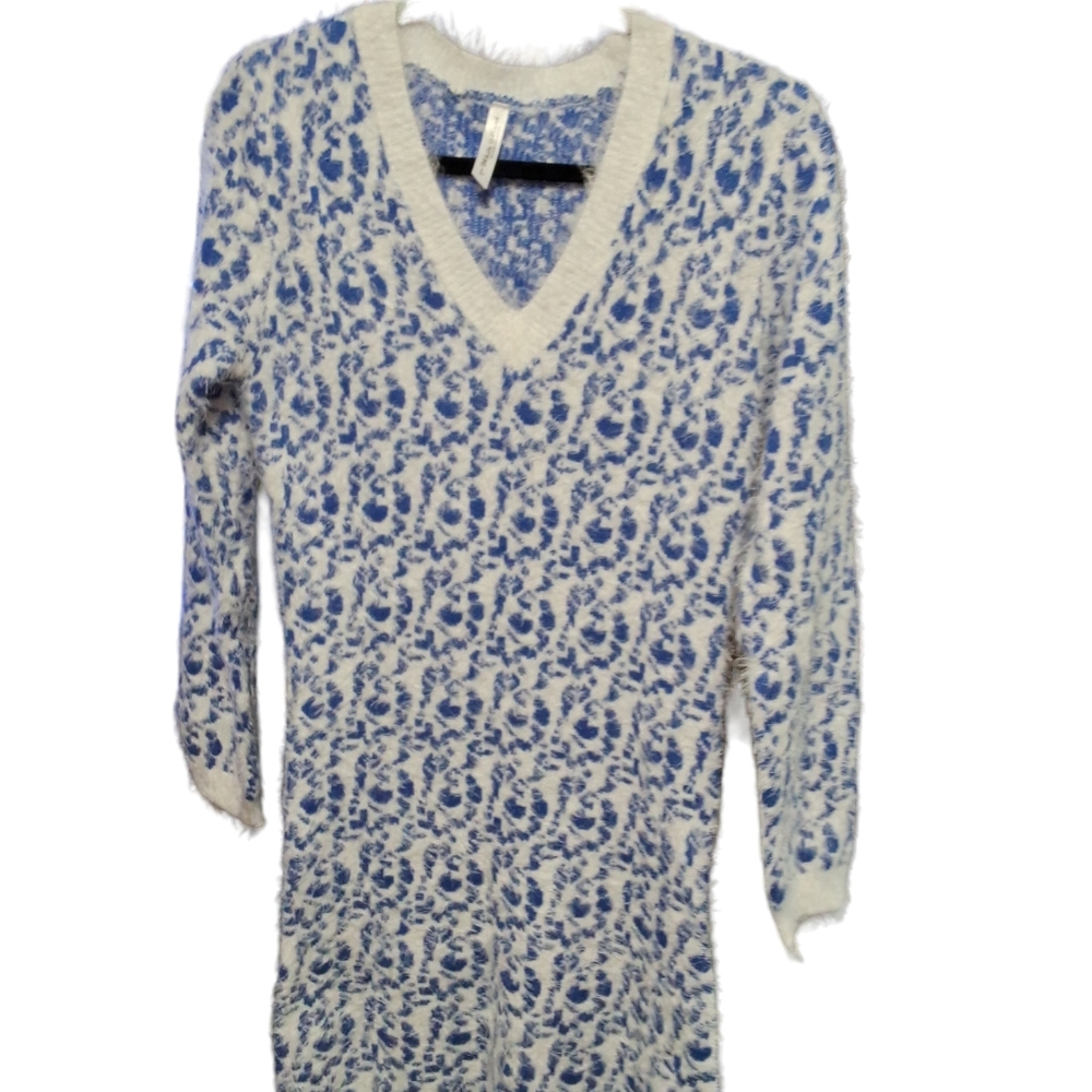 White Mark Couture Collection Eyelash Dress Size Large